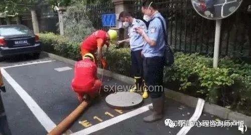 宵禁期间洛杉矶警方大规模抓捕问题解决方案